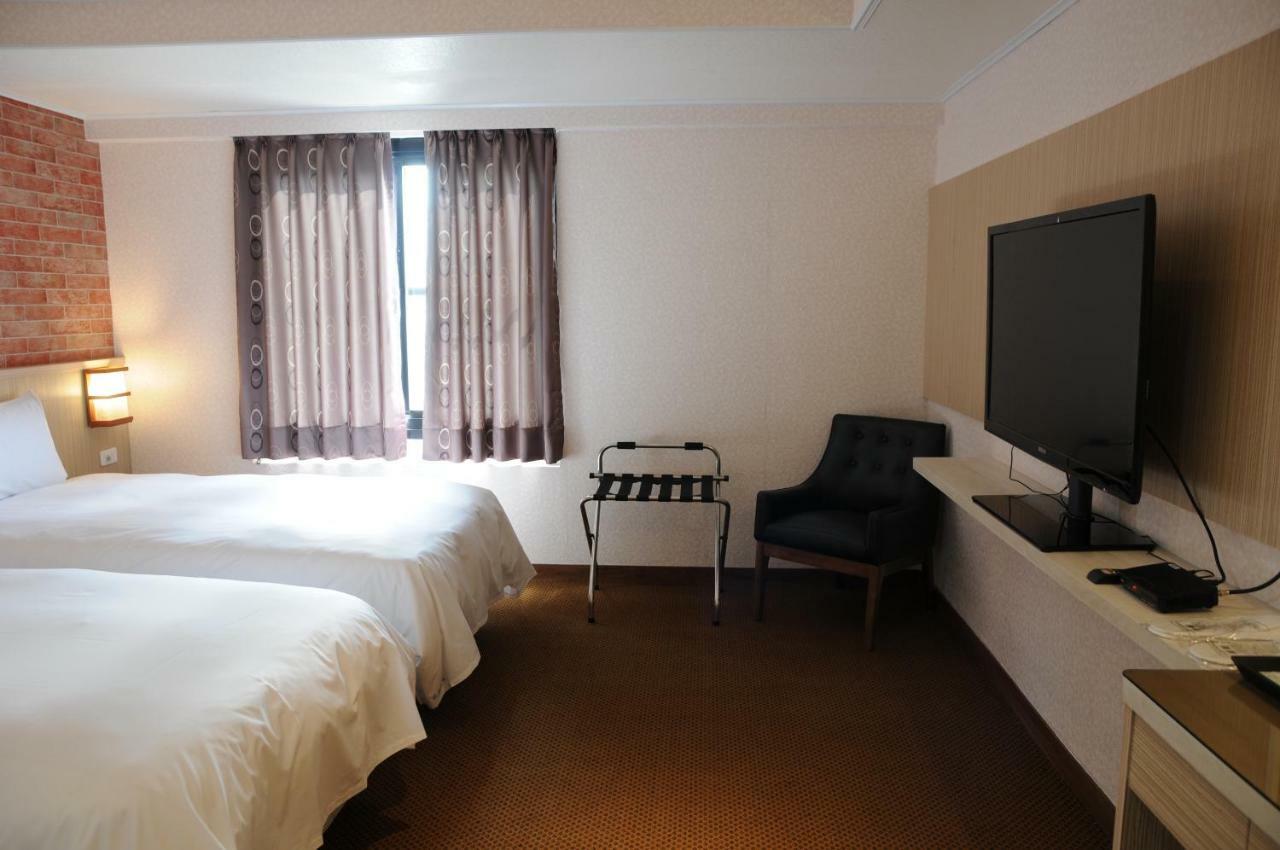 Sung Tai Hotel Kaohsiung Dış mekan fotoğraf