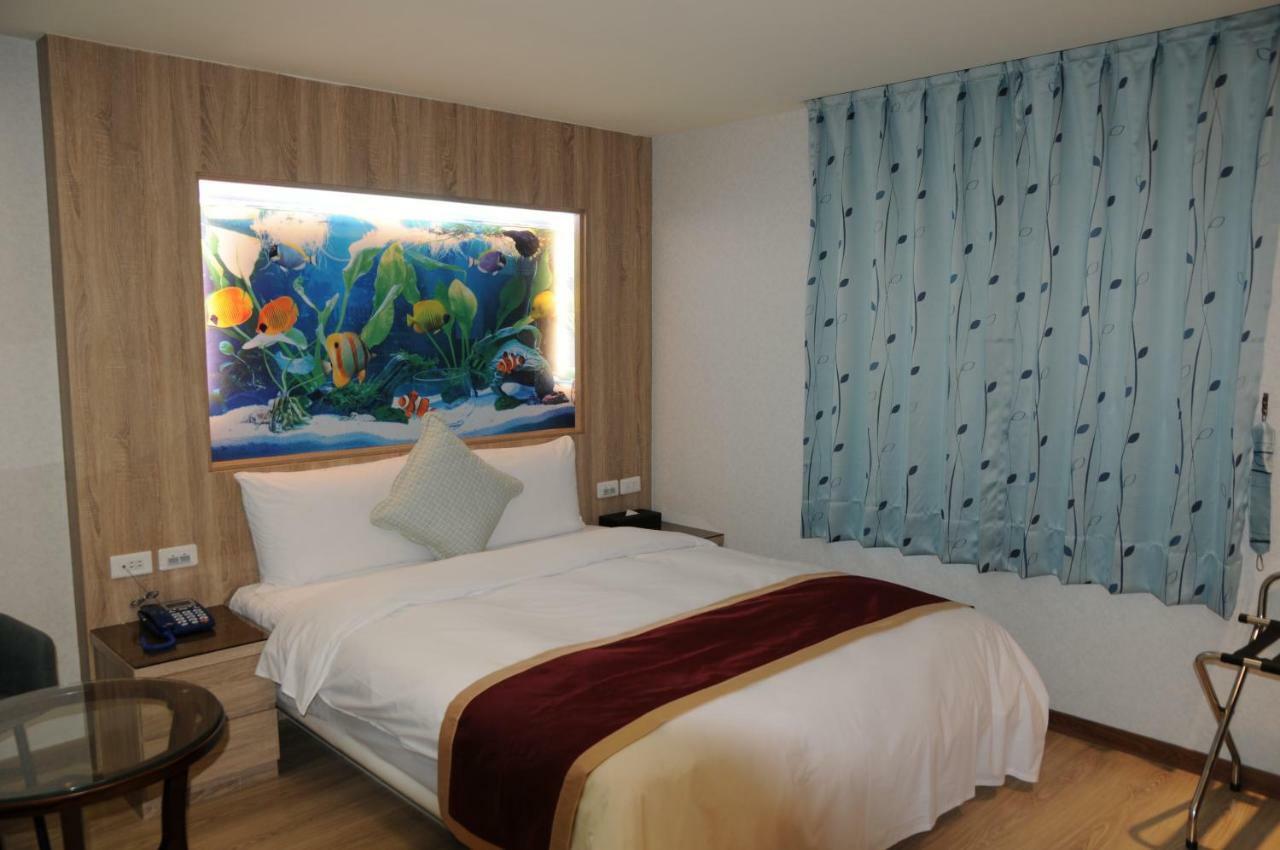 Sung Tai Hotel Kaohsiung Dış mekan fotoğraf